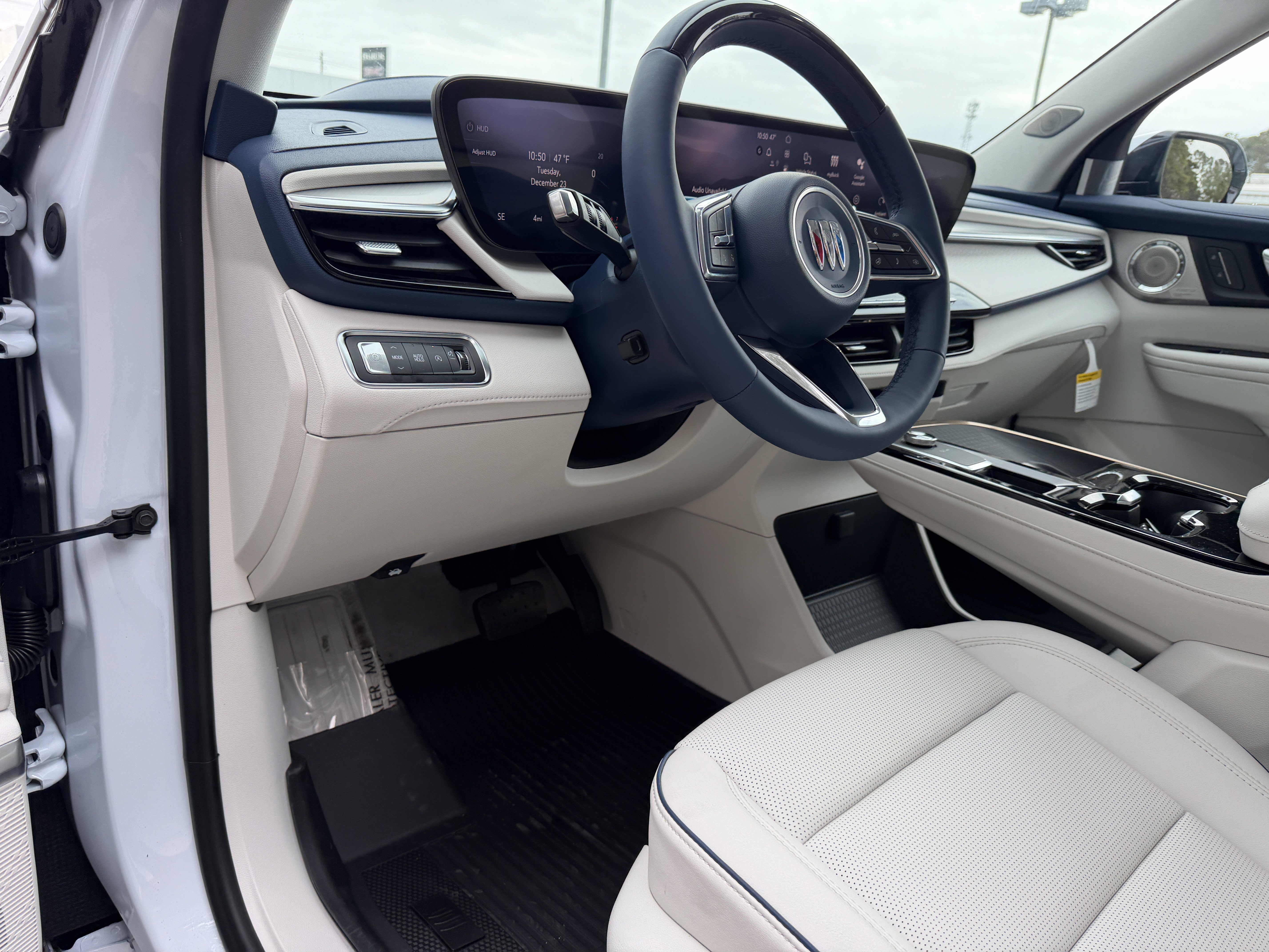 New 2026 Buick Enclave Avenir w/ Super Cruise Package image 13