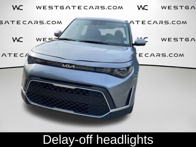 Used 2023 Kia Soul S FWD image 7