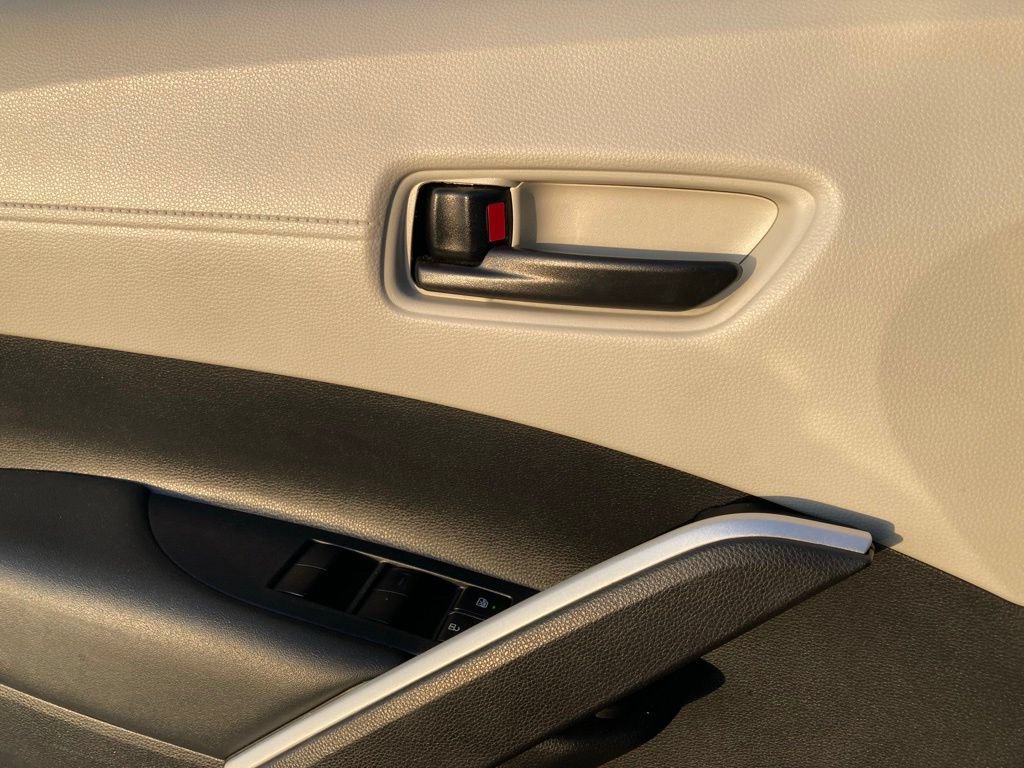 Certified 2026 Toyota Corolla Cross L FWD image 12
