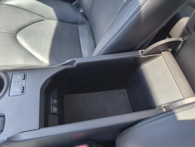 Used 2021 Toyota Camry XSE w/ Navigation Package FWD image 18