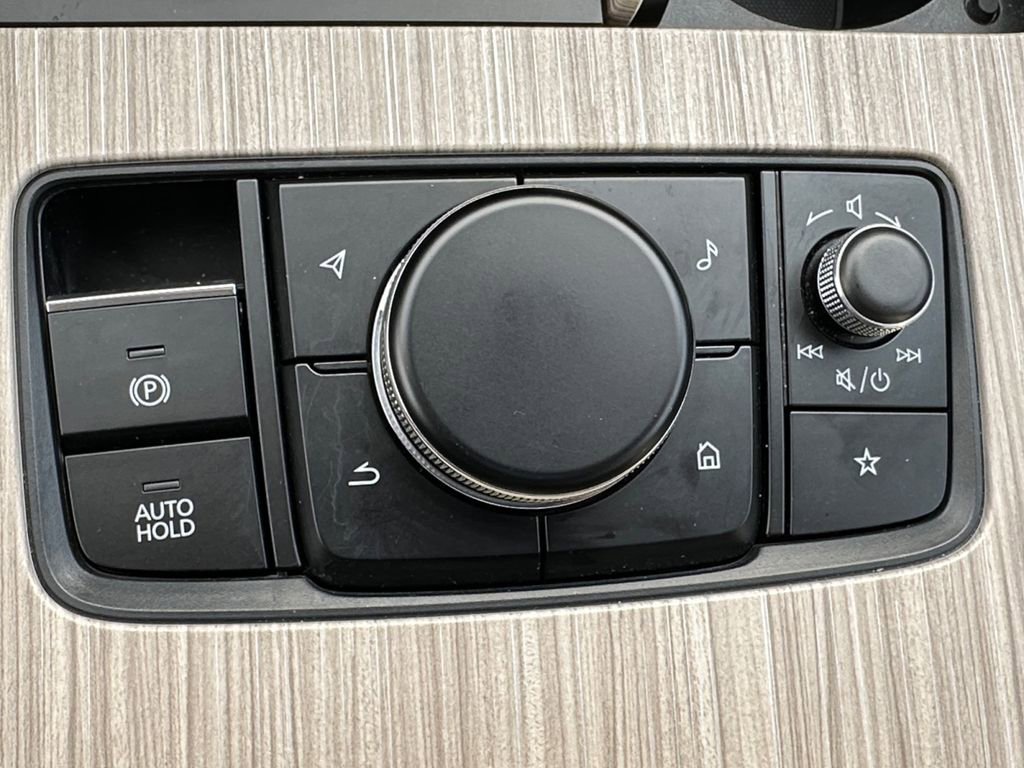 Used 2024 MAZDA CX-90 Plug-In Hybrid w/ Preferred image 17