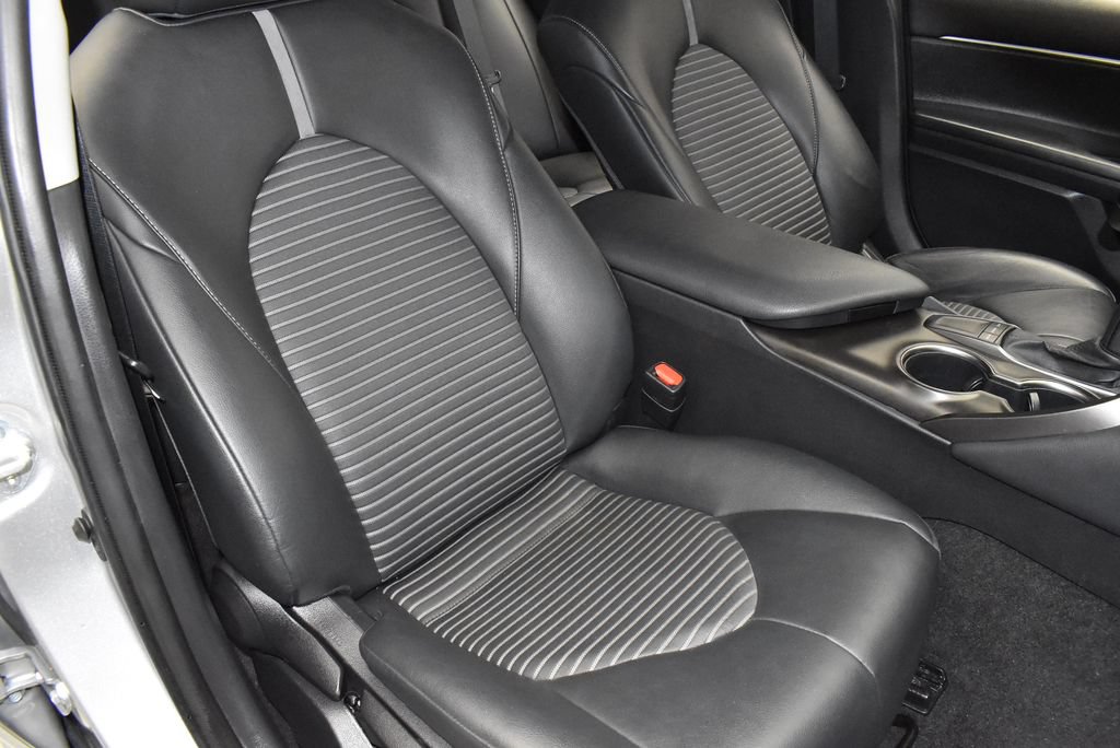 Used 2023 Toyota Camry SE FWD image 21