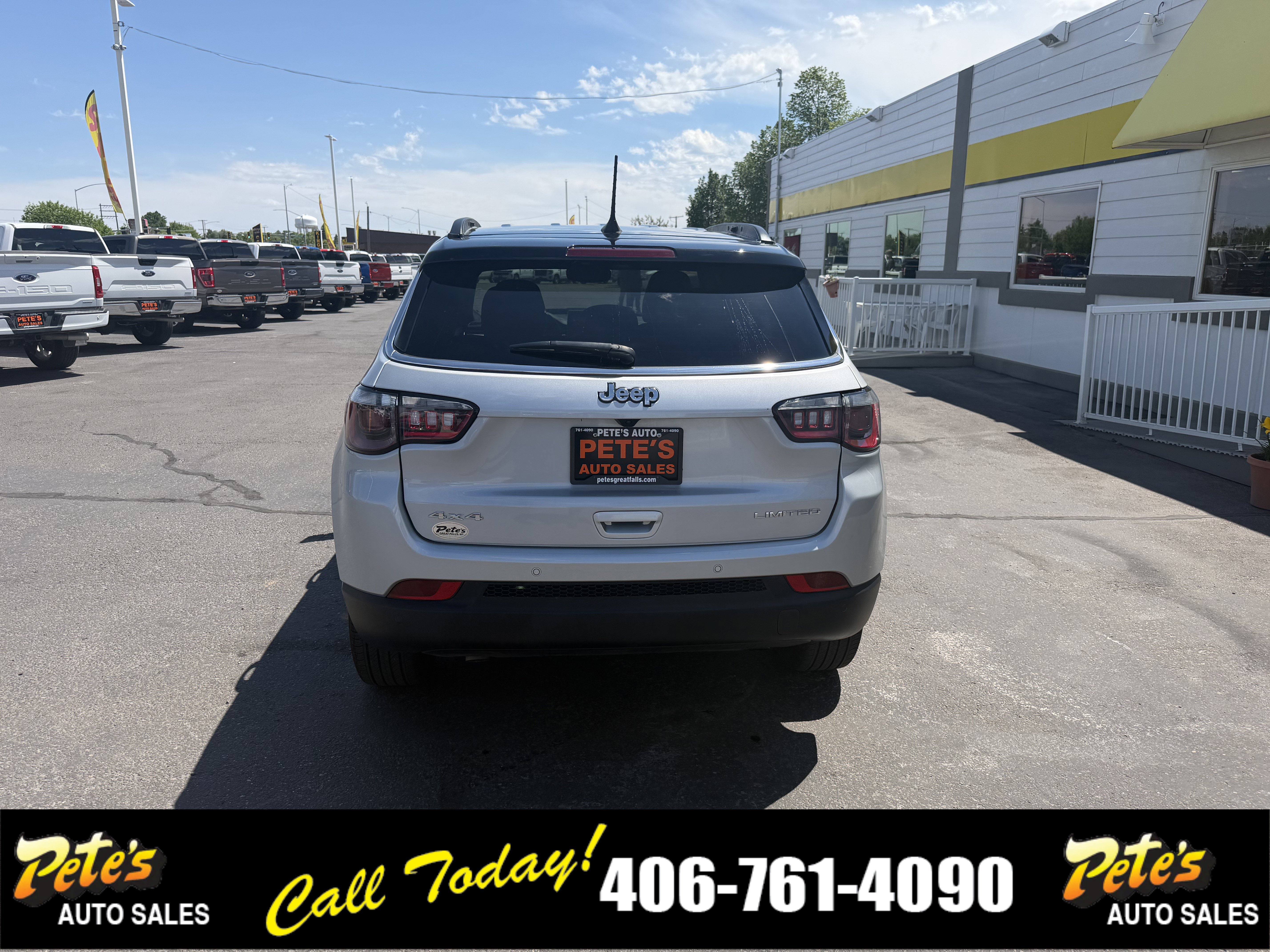 Used 2025 Jeep Compass Limited AWD/4WD image 3