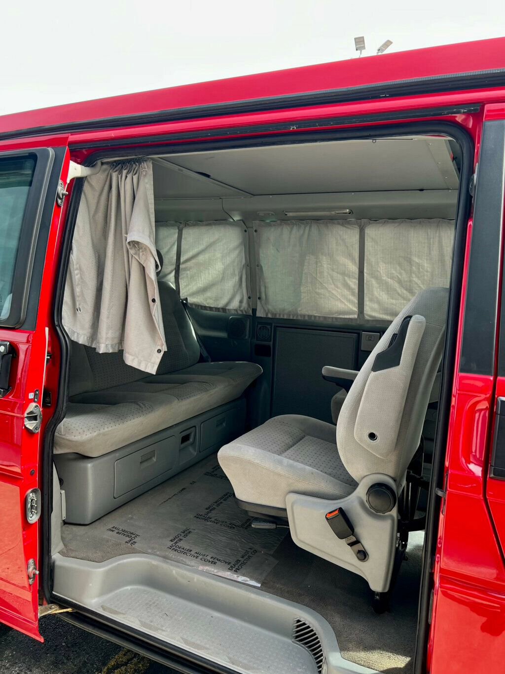 Used 2001 Volkswagen Eurovan FWD image 9