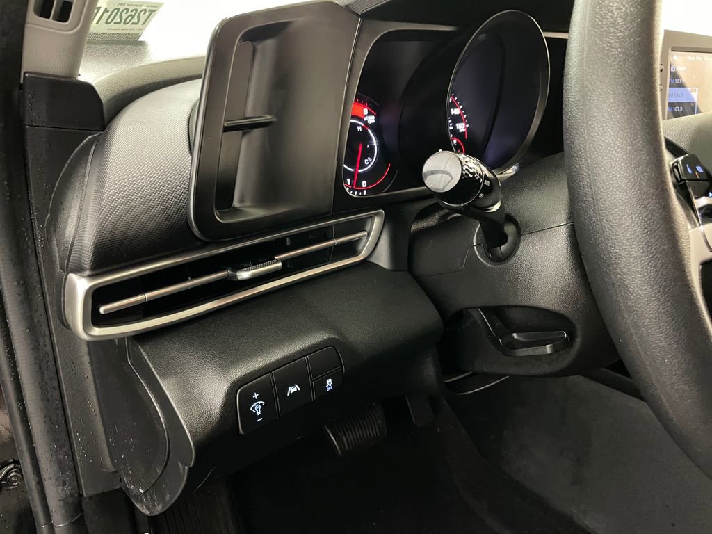 Used 2021 Hyundai Elantra SEL FWD image 21
