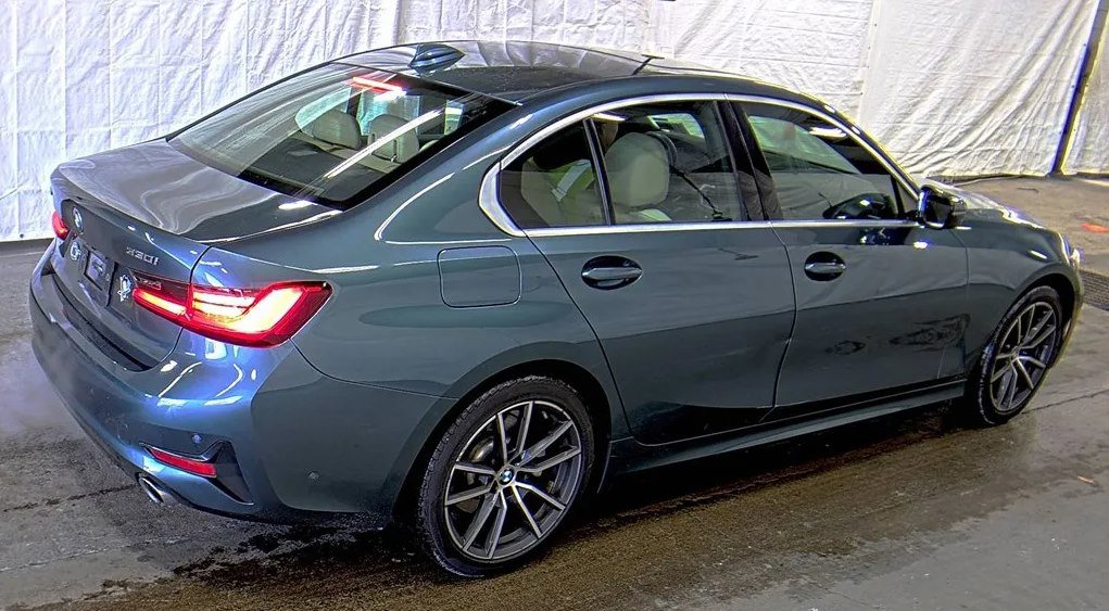 Used 2020 BMW 330i xDrive Sedan w/ Premium Package image 2