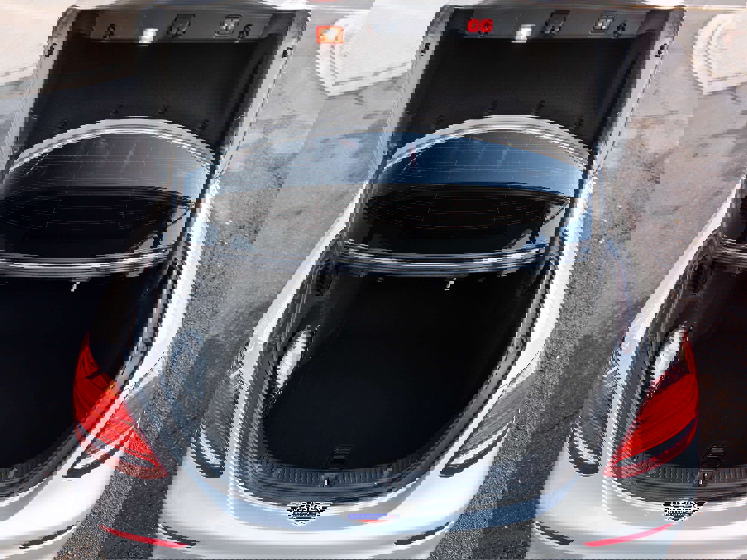 Used 2017 Mercedes-Benz E 300 4MATIC image 49