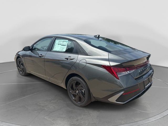 New 2026 Hyundai Elantra SEL FWD image 6