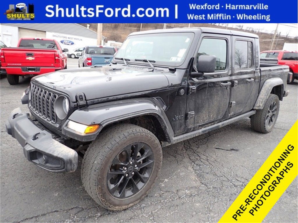 Used 2024 Jeep Gladiator Sport image 1