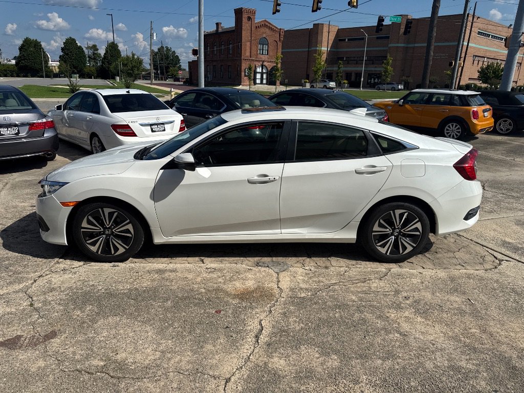 Used 2018 Honda Civic EX-L image 7
