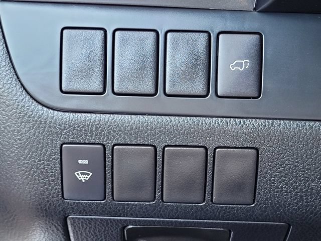 Used 2014 Toyota Highlander Plus FWD image 16