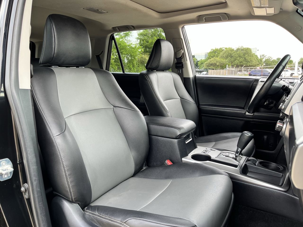 Used 2023 Toyota 4Runner SR5 Premium w/ Moonroof Package RWD image 25