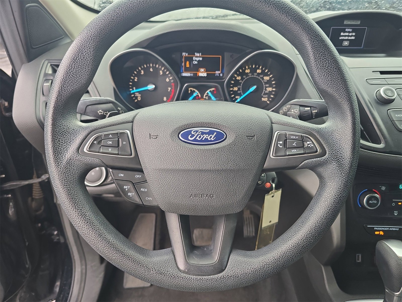 Used 2017 Ford Escape SE image 23