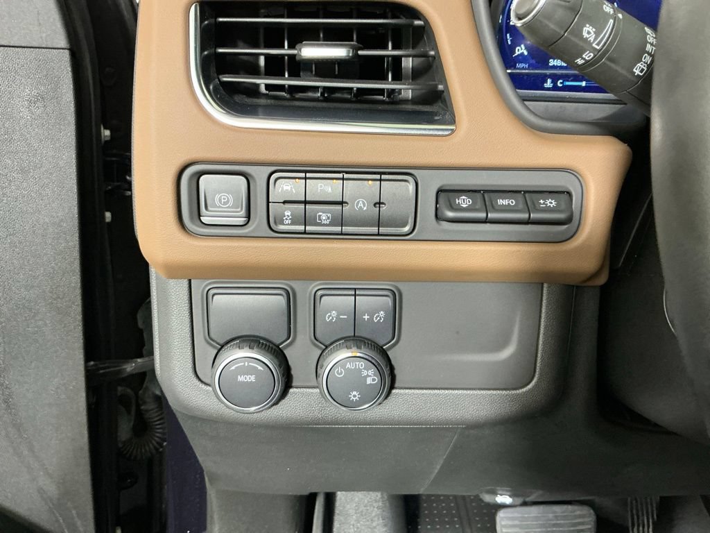 Used 2023 Chevrolet Tahoe High Country RWD image 17