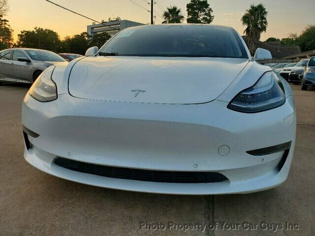 Used 2019 Tesla Model 3 image 4