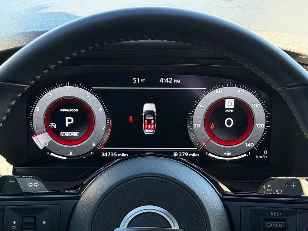 Used 2025 Nissan Pathfinder Platinum image 34