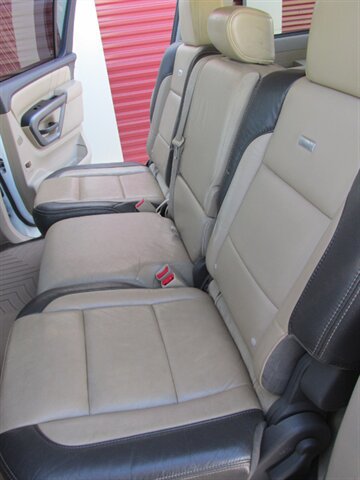 Used 2015 Nissan Armada Platinum w/ Platinum Reserve Package AWD/4WD image 18