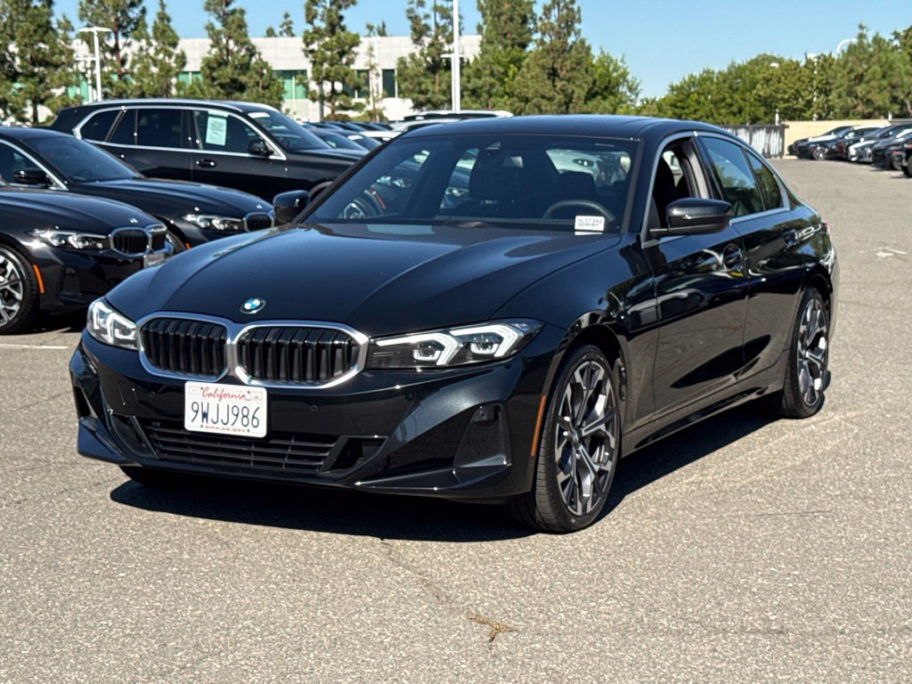 Used 2026 BMW 330i Sedan w/ Convenience Package RWD image 2