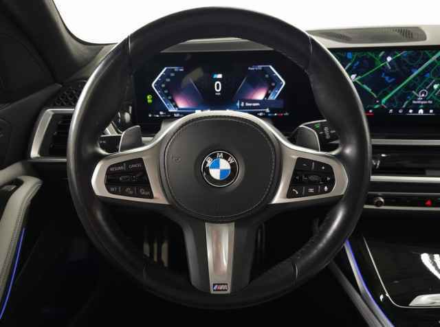 Used 2024 BMW X7 xDrive40i w/ M Sport Package image 21