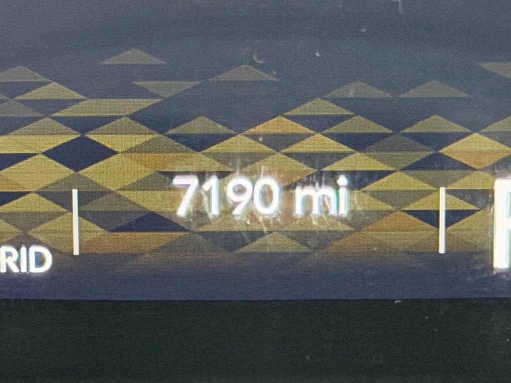 Used 2025 Jeep Wrangler Unlimited Sahara image 33