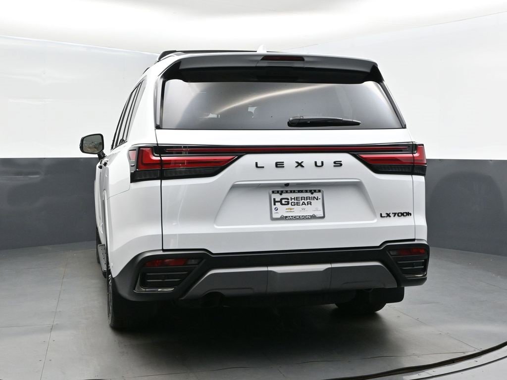 New 2026 Lexus LX 700h Luxury image 6