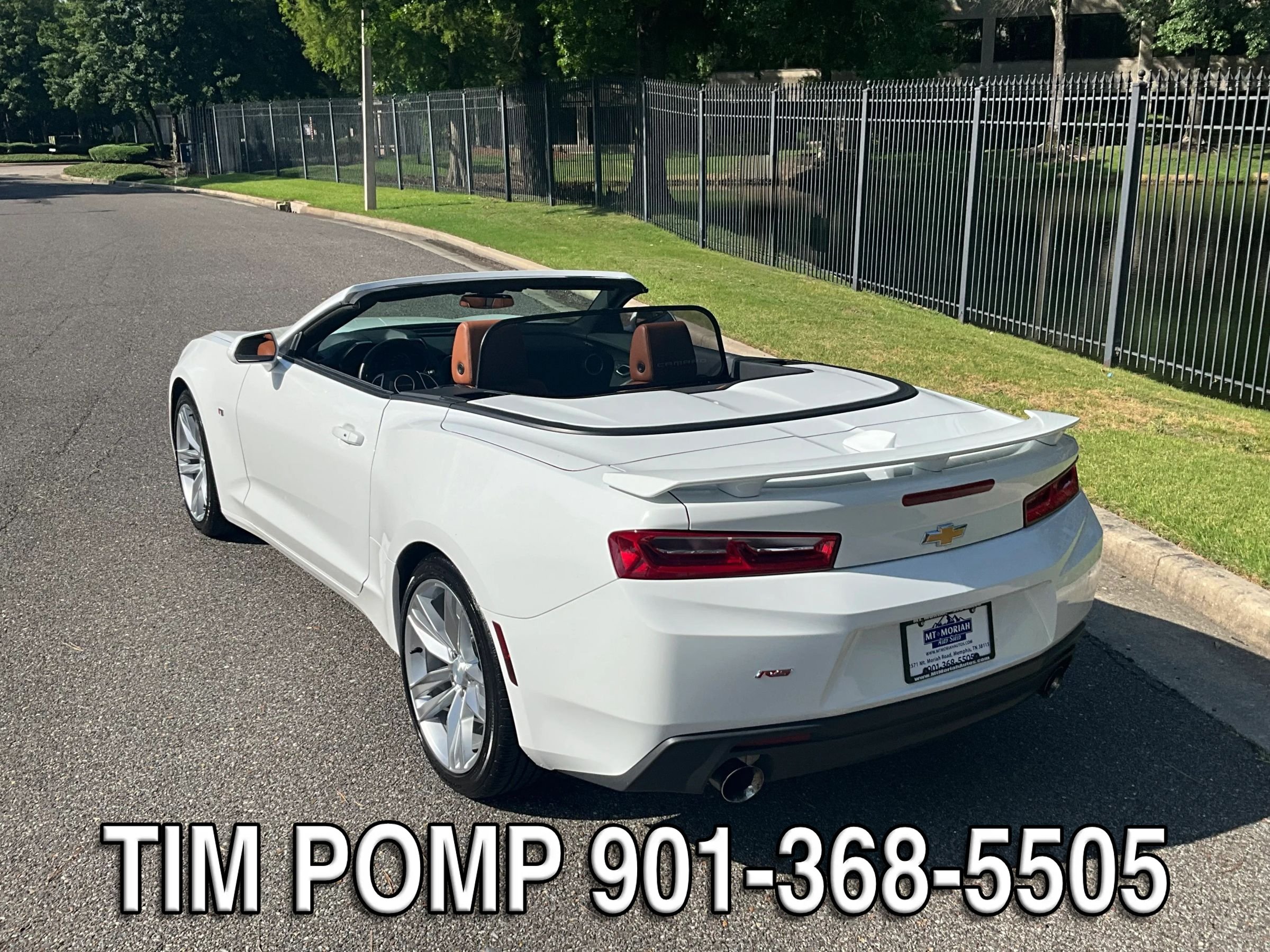 Used 2017 Chevrolet Camaro LT w/ RS Package RWD image 7