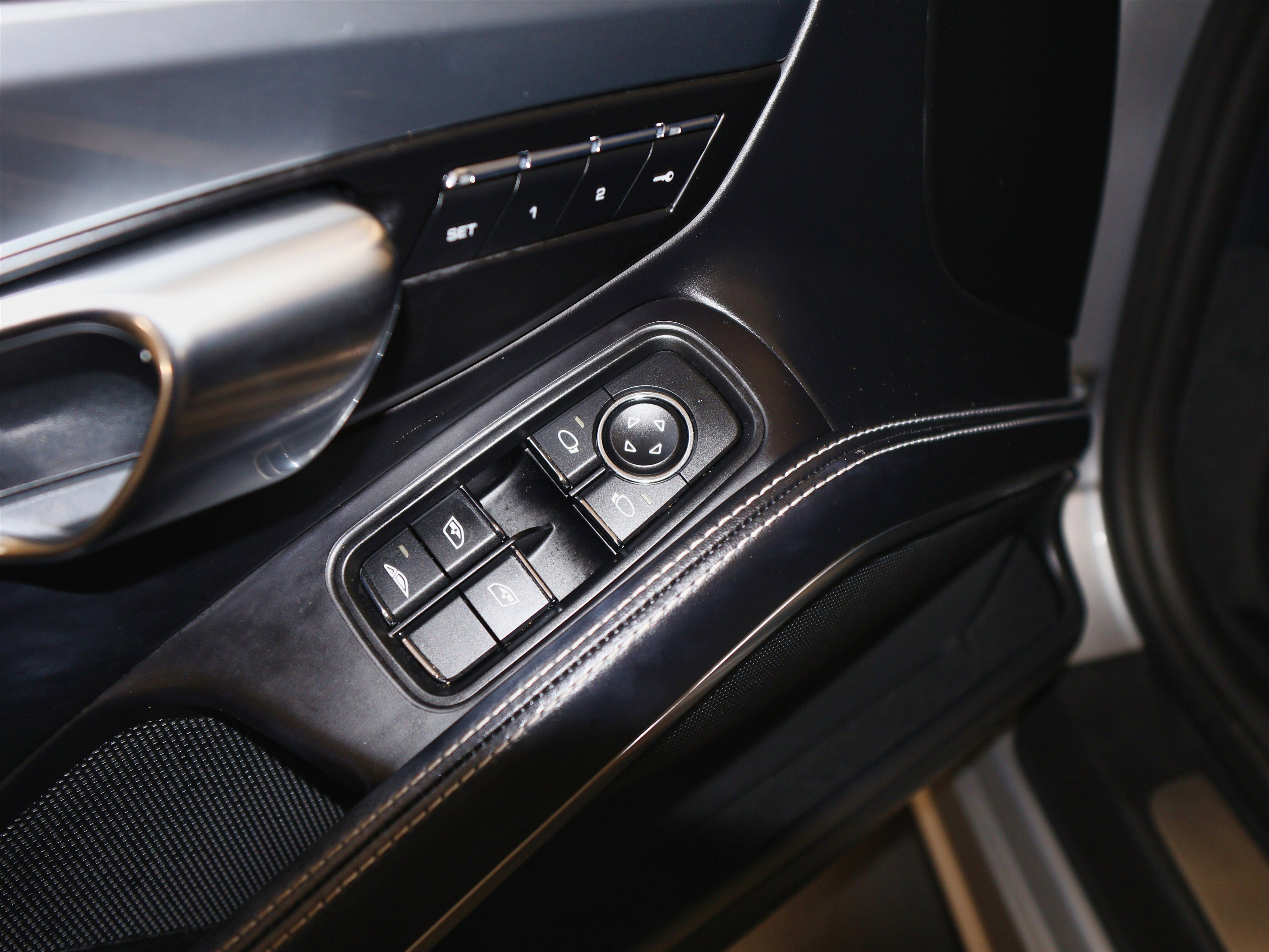 Used 2016 Porsche 911 Turbo image 28