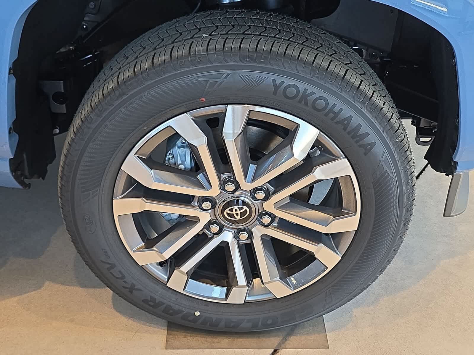 New 2026 Toyota 4Runner Limited AWD/4WD image 10