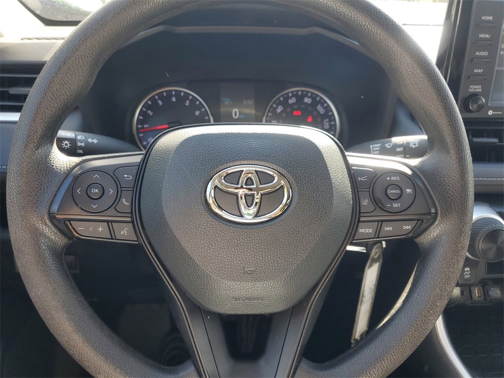 Certified 2022 Toyota RAV4 LE image 20
