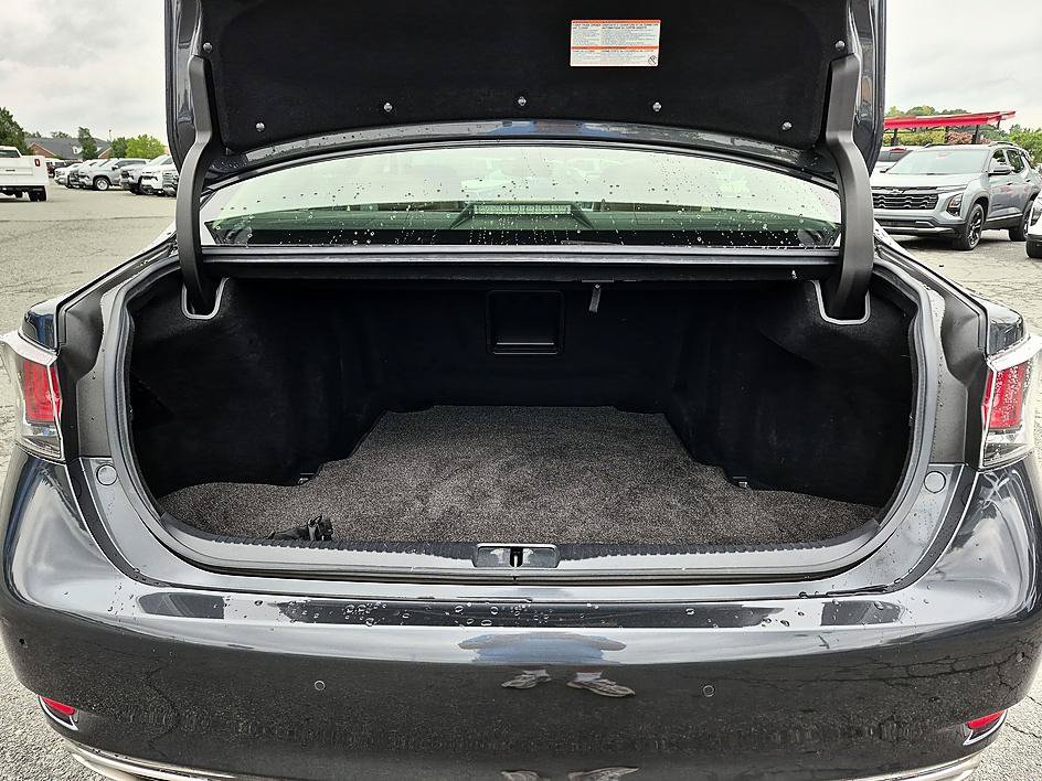 Used 2017 Lexus GS 350 w/ Luxury Package RWD image 32