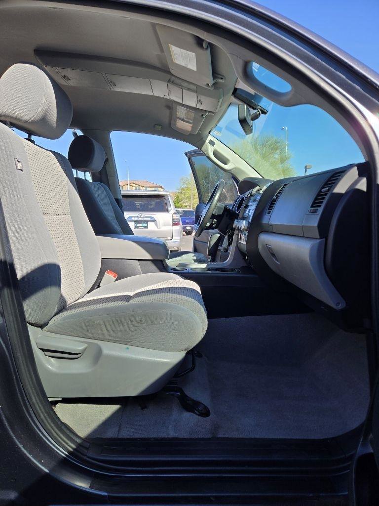 Used 2010 Toyota Tundra CREWMAX SR5 image 24