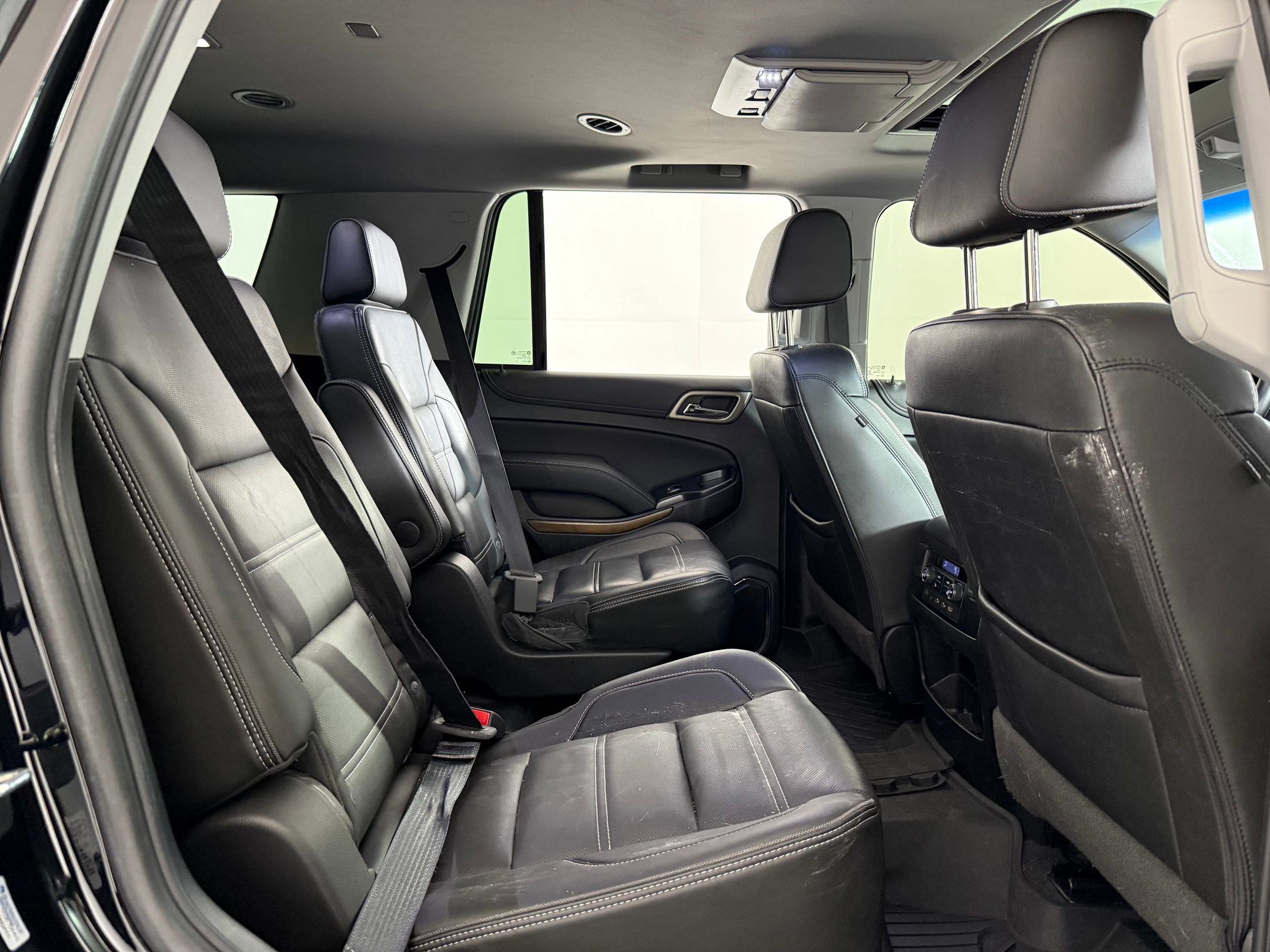 Used 2020 GMC Yukon Denali w/ Denali Ultimate Package image 29