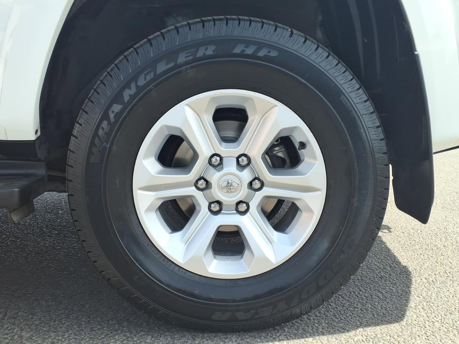 Used 2022 Toyota 4Runner SR5 Premium AWD/4WD image 9
