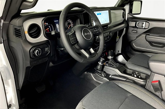New 2025 Jeep Gladiator Sport image 8