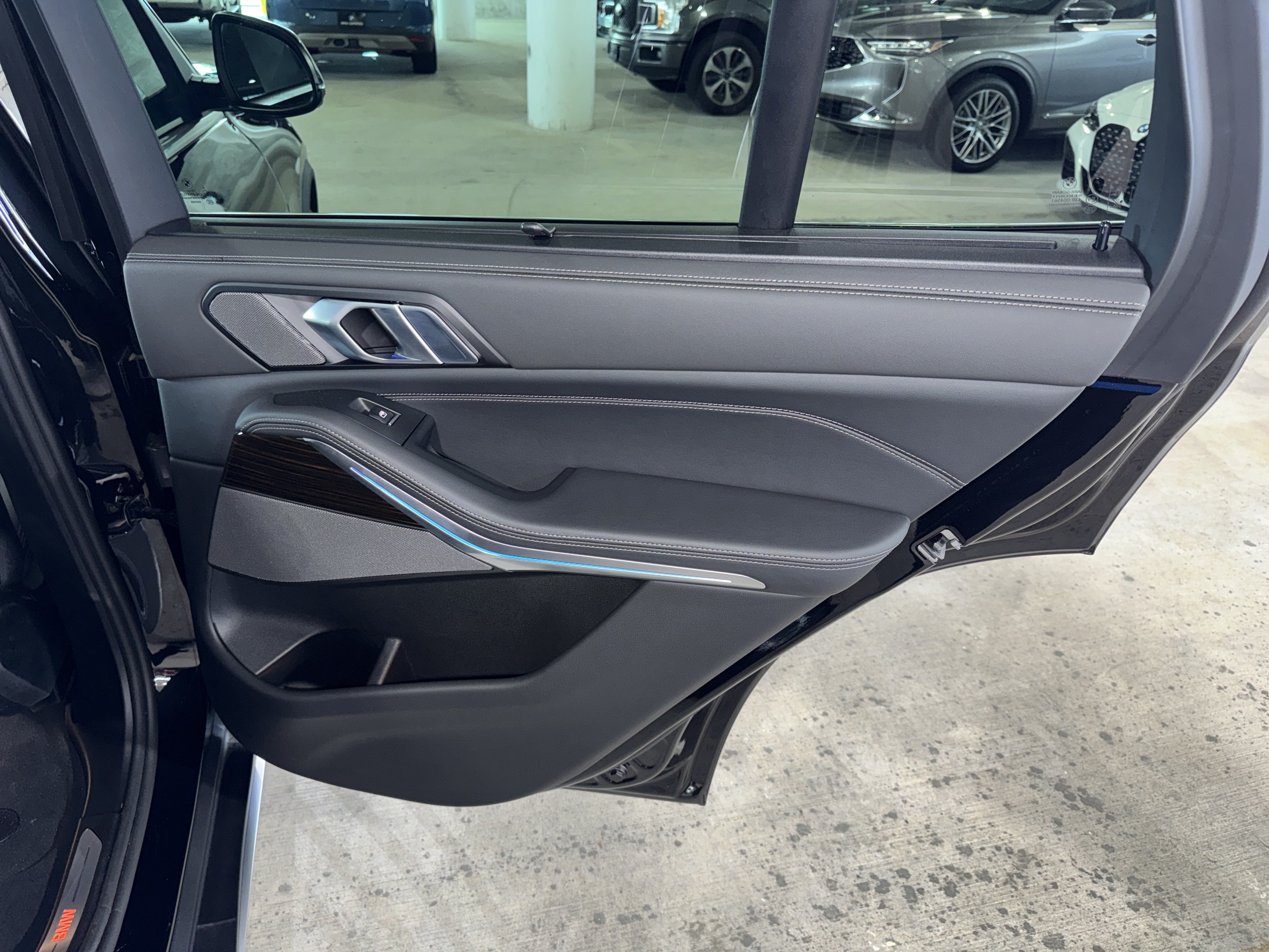 Used 2026 BMW X5 xDrive50e w/ Executive Package AWD/4WD image 19