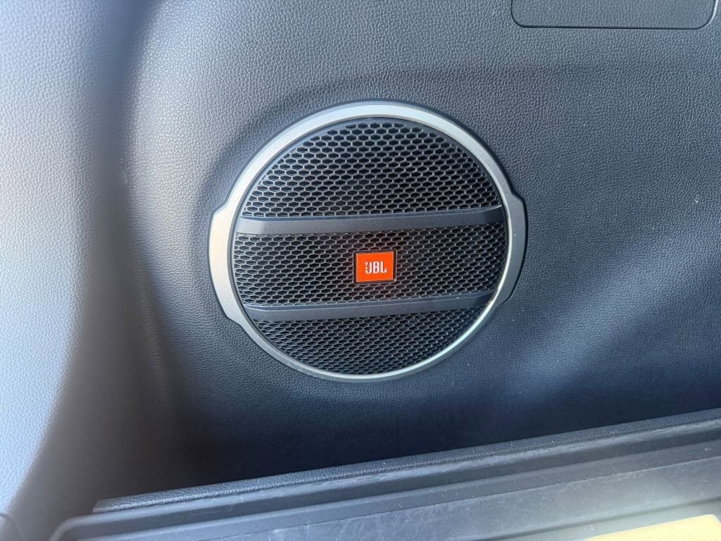 Used 2023 Toyota Corolla Cross XLE w/ Convenience Package image 6