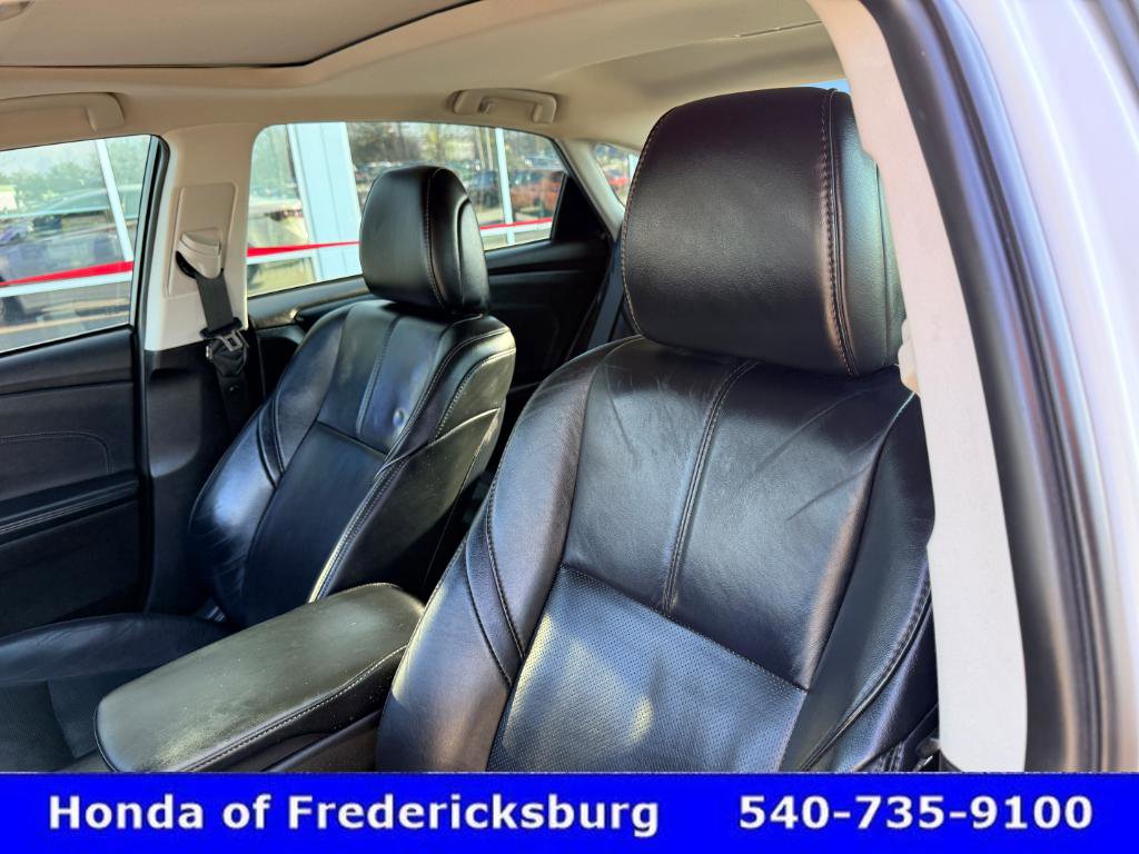 Used 2016 Toyota Avalon Limited w/ Toyota Safety Sense Package image 39