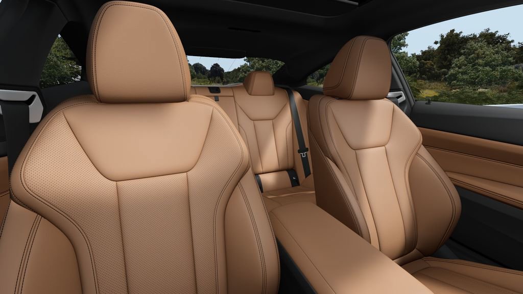 Used 2026 BMW 430i Coupe w/ M Sport Package RWD image 32