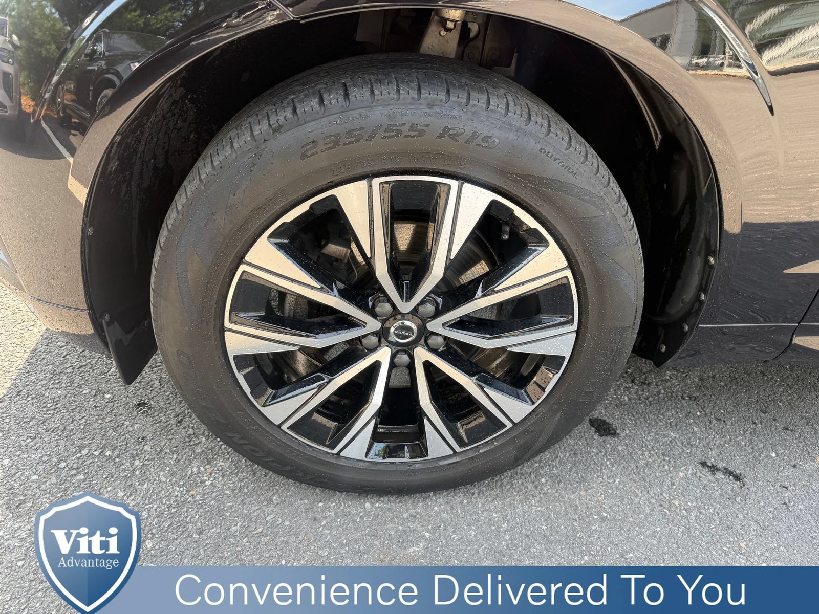 Certified 2023 Volvo XC60 B5 Core w/ Climate Package AWD/4WD image 12