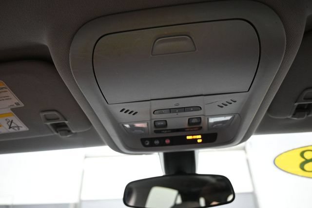 Used 2018 Chevrolet Equinox LT w/ Sun & Infotainment Package FWD image 12