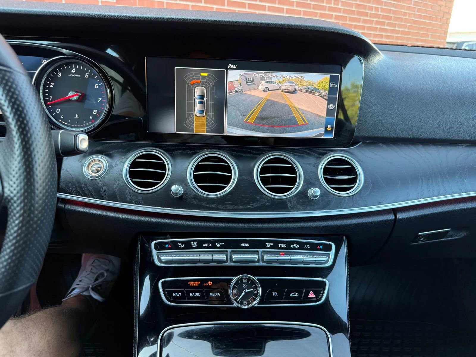 Used 2017 Mercedes-Benz E 300 4MATIC image 12