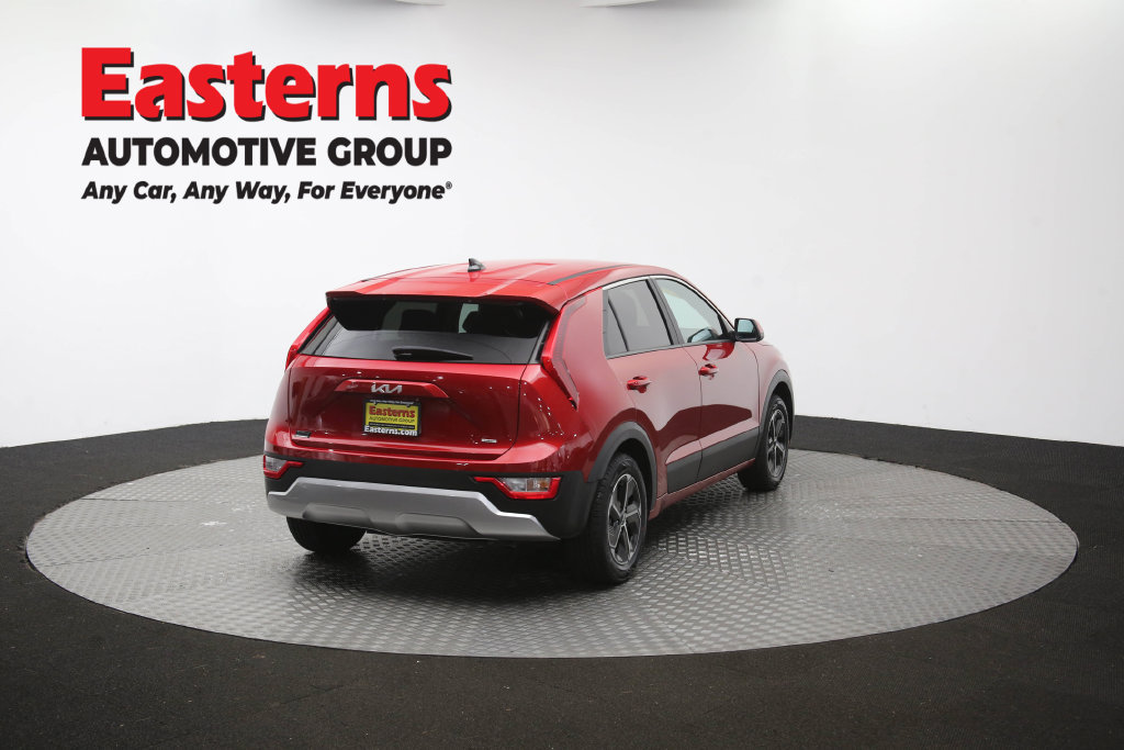 Used 2025 Kia Niro LX FWD image 39