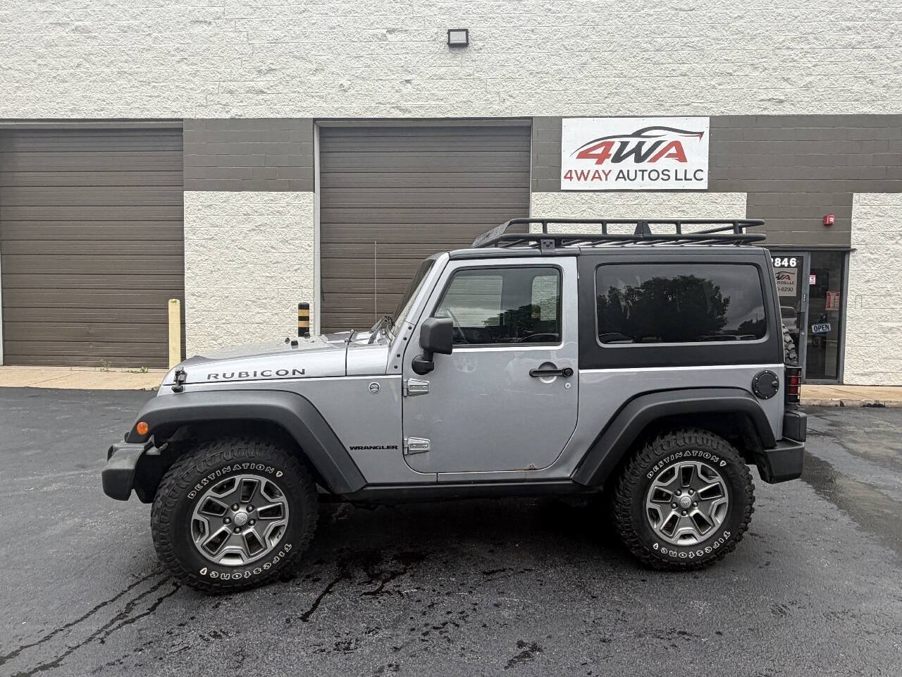 Used 2014 Jeep Wrangler Rubicon w/ Dual Top Group AWD/4WD image 2