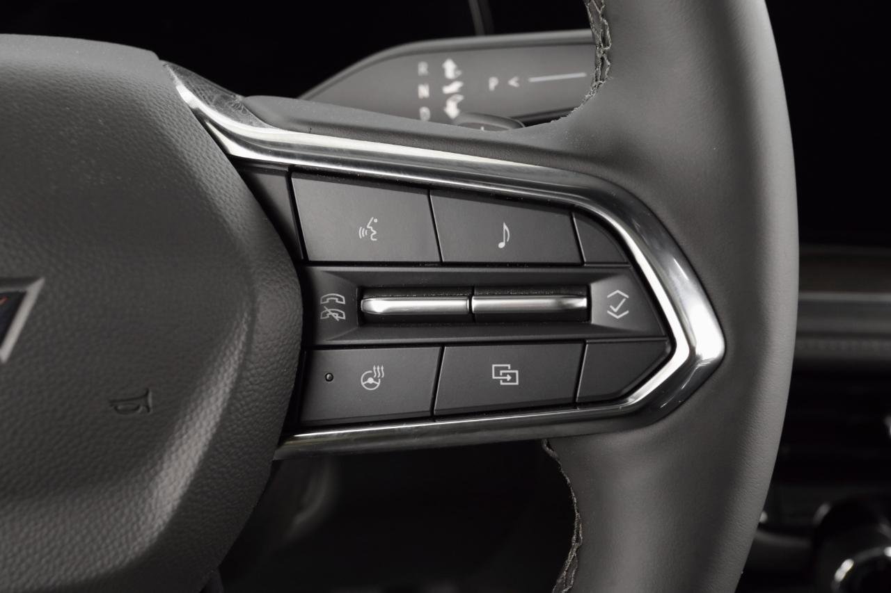 Used 2026 Chevrolet Tahoe Z71 w/ Comfort Package image 16