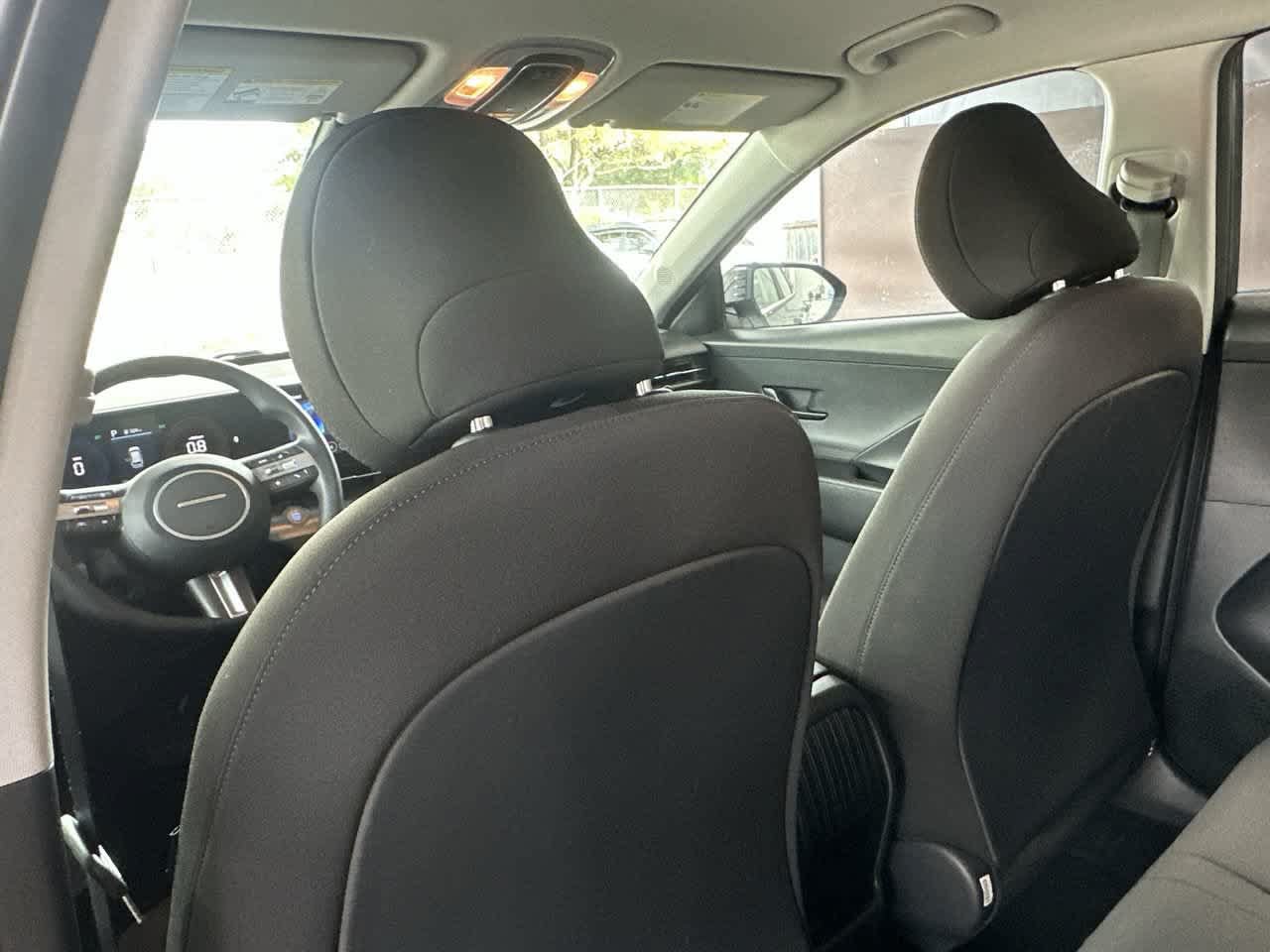 Used 2025 Hyundai Kona SE FWD image 23