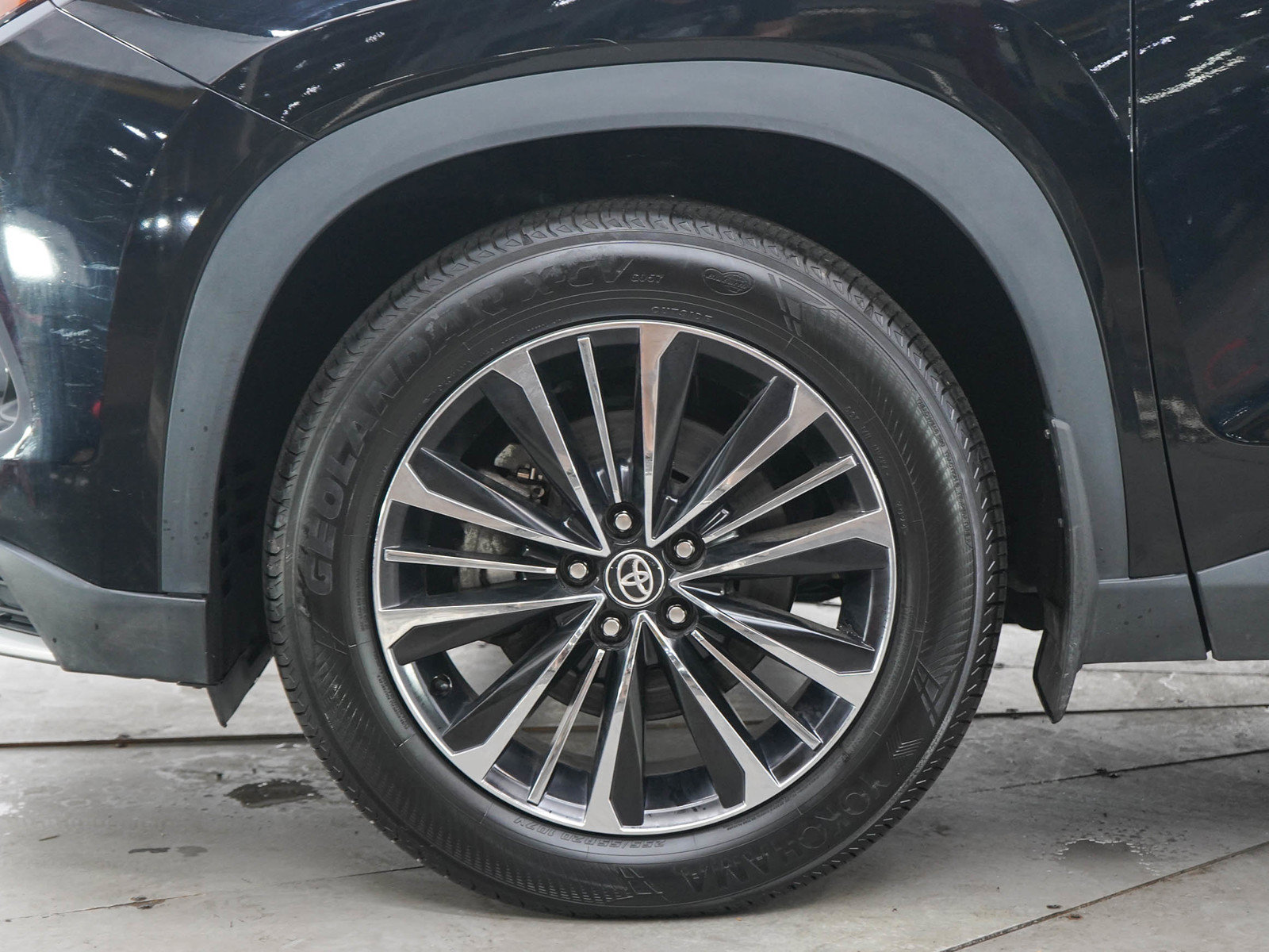Used 2025 Toyota Grand Highlander AWD Hybrid image 31