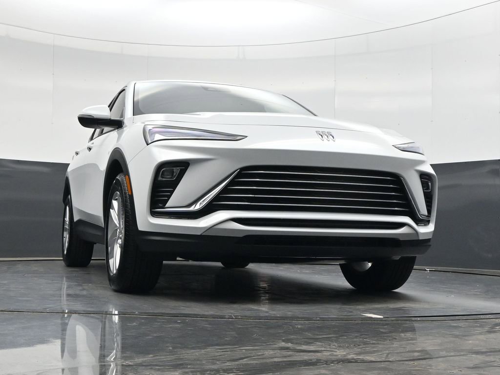 Used 2025 Buick Envista Preferred image 25