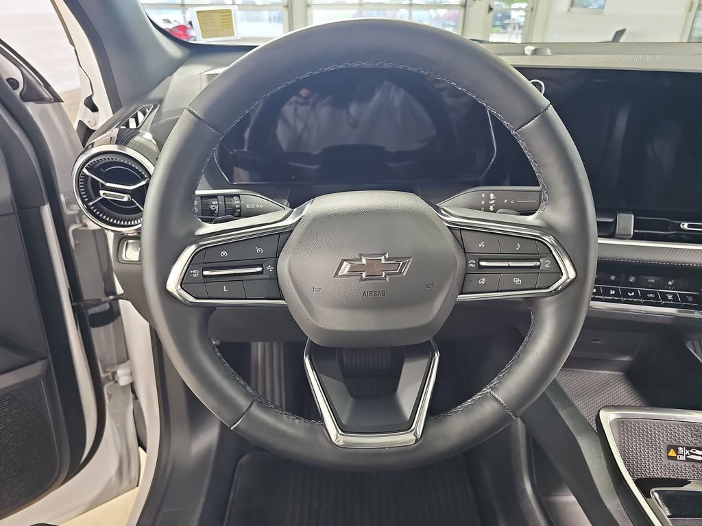 Certified 2025 Chevrolet Equinox LT w/ Convenience Package II AWD/4WD image 23