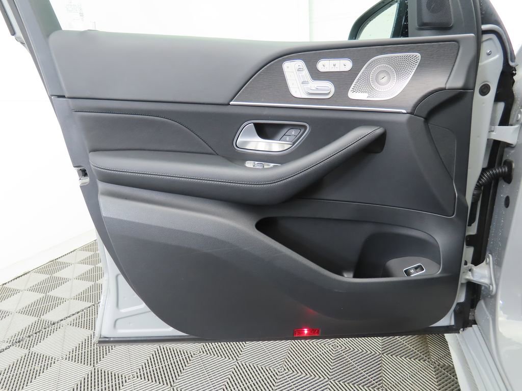 Used 2024 Mercedes-Benz GLS 450 GLS 450 image 23