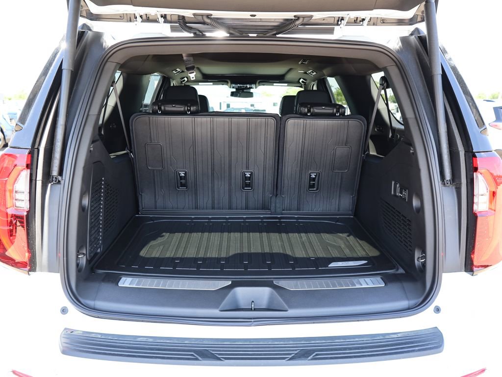 New 2026 GMC Yukon XL Denali w/ Sun & Power Step Package AWD/4WD image 5